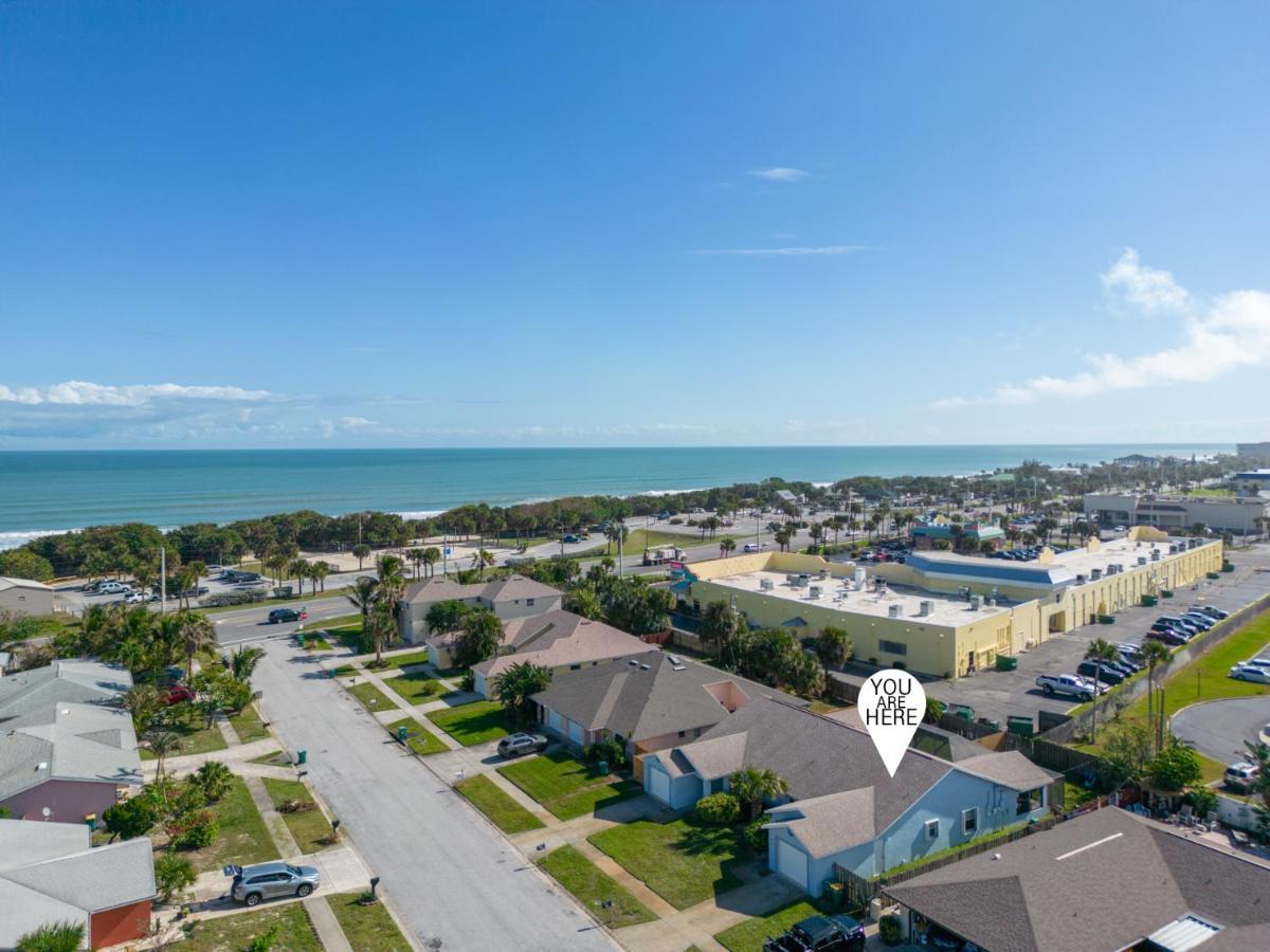 Serene Seaside Retreat - Dog Friendly - 2Br Townhouse With Shared Heated Pool Steps To Paradise Beach! メルボルン エクステリア 写真