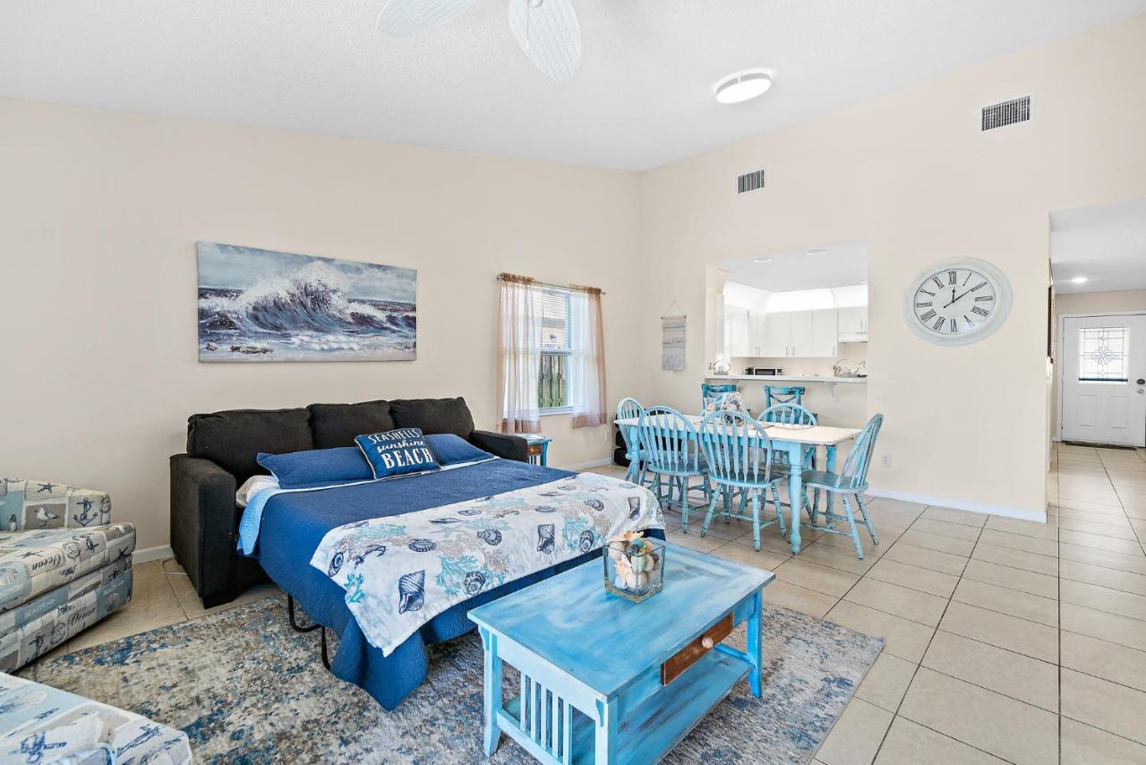 Serene Seaside Retreat - Dog Friendly - 2Br Townhouse With Shared Heated Pool Steps To Paradise Beach! メルボルン エクステリア 写真
