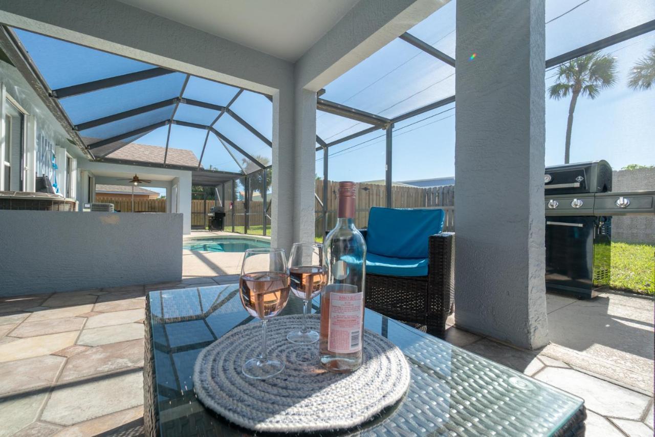 Serene Seaside Retreat - Dog Friendly - 2Br Townhouse With Shared Heated Pool Steps To Paradise Beach! メルボルン エクステリア 写真
