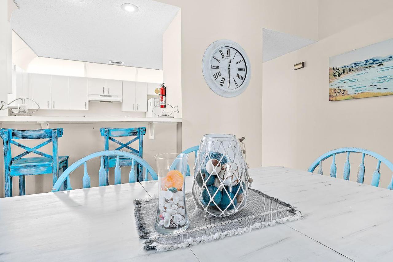 Serene Seaside Retreat - Dog Friendly - 2Br Townhouse With Shared Heated Pool Steps To Paradise Beach! メルボルン エクステリア 写真